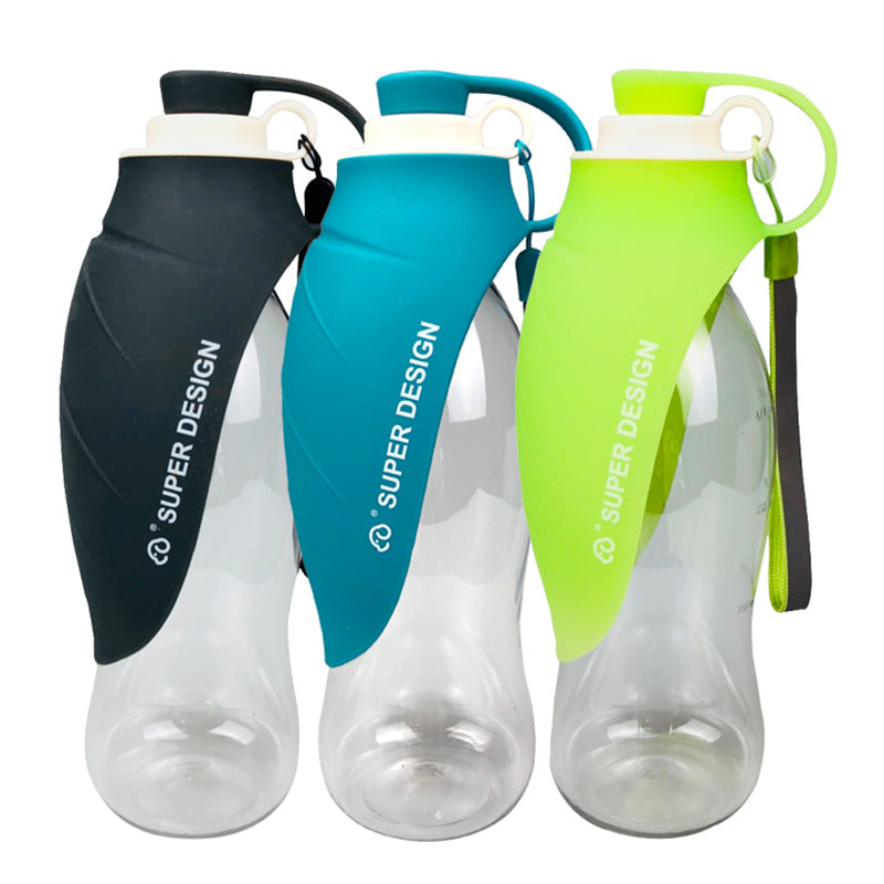 Outdoor pet drinking cup for dogs and cats